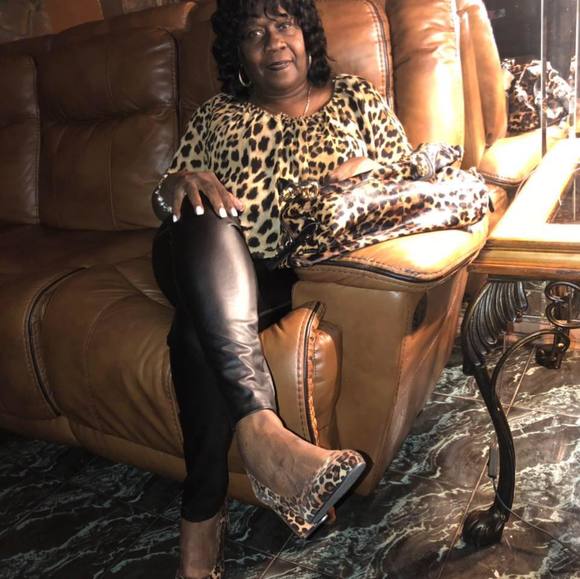 shirley_hooks